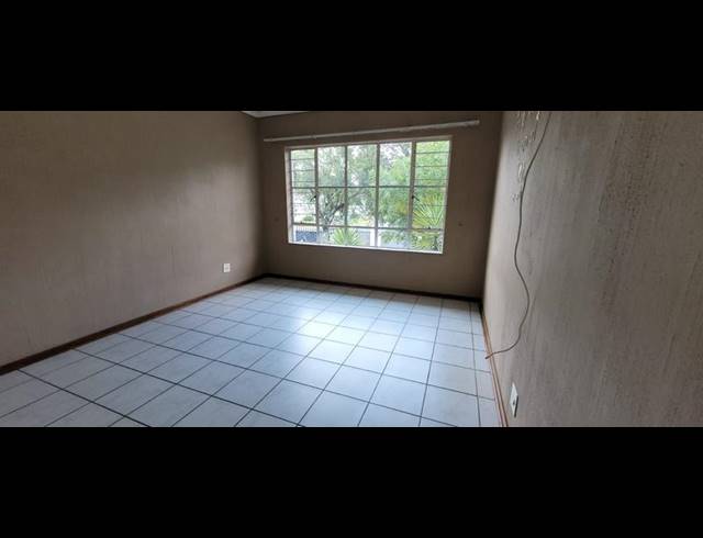 2 BEDROOM APARTMENT FOR SALE IN VERWOERDPARK